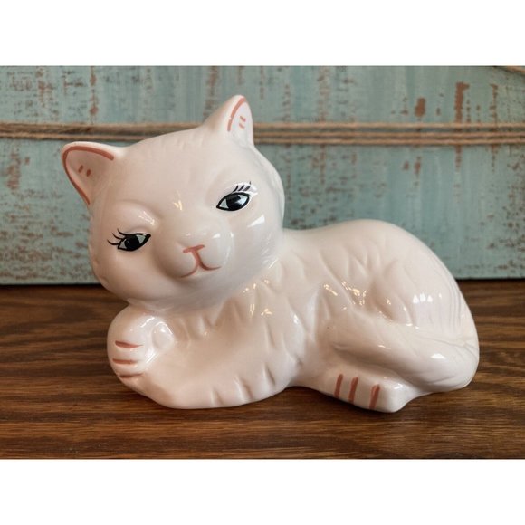Cardia White Ceramic Lounging Cat Kitten  Figurine - Picture 2 of 8